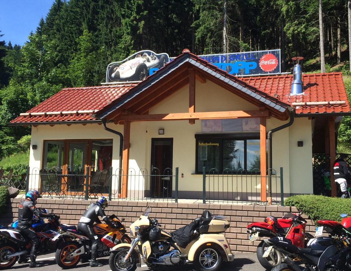Hotel & Gasthaus Sterngrund Zella-Mehlis Zewnętrze zdjęcie