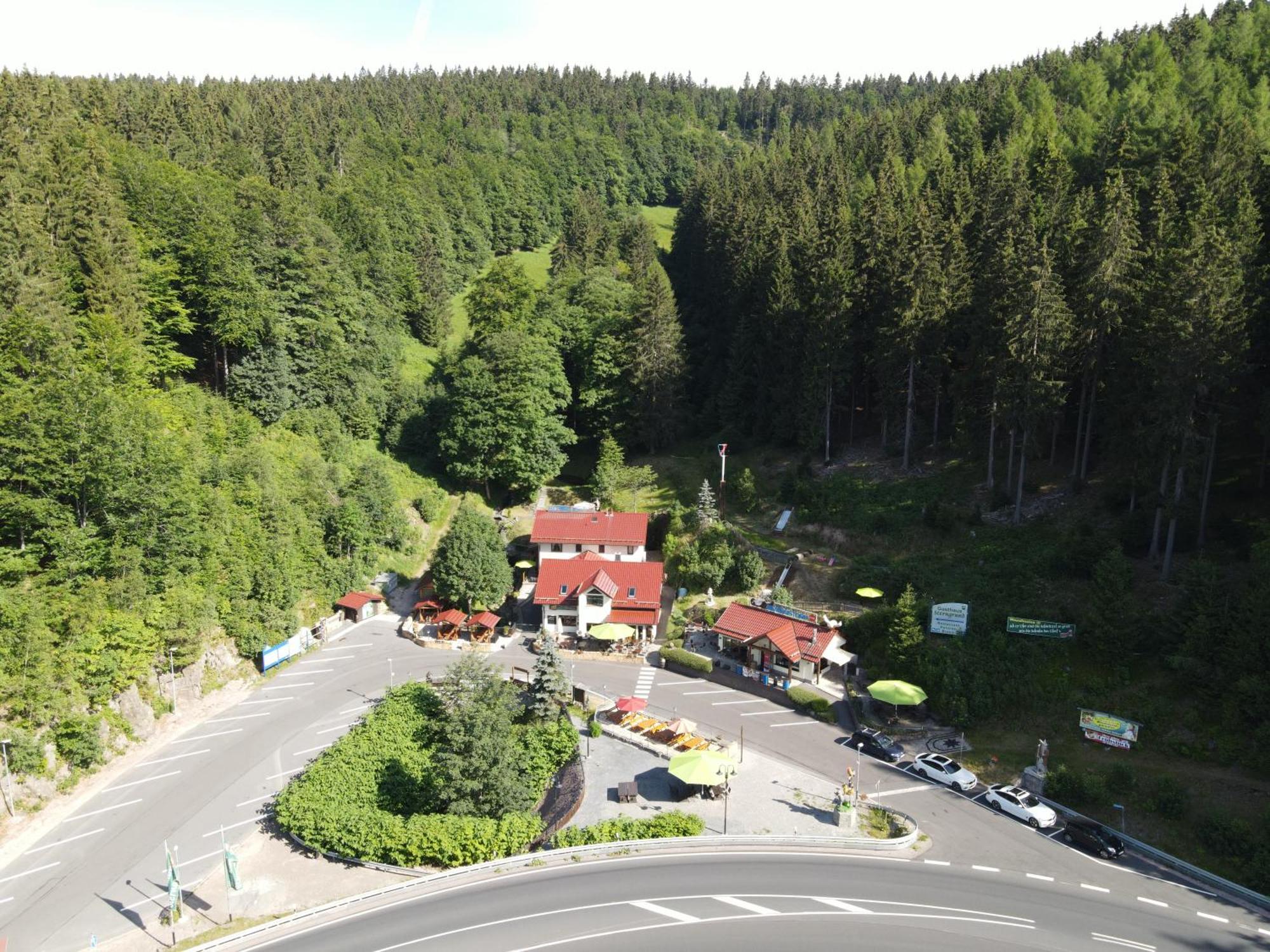 Hotel & Gasthaus Sterngrund Zella-Mehlis Zewnętrze zdjęcie